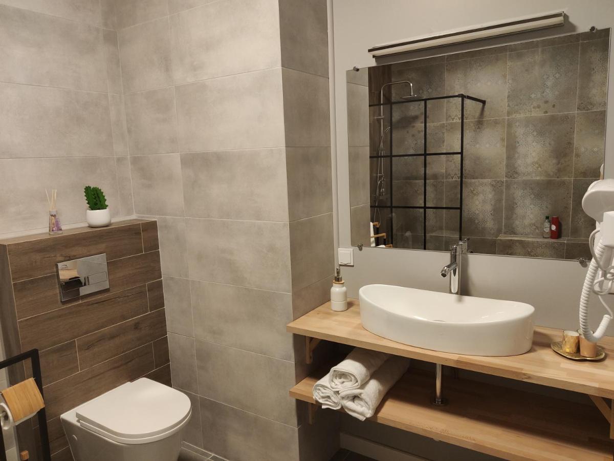 Apartament Milionova